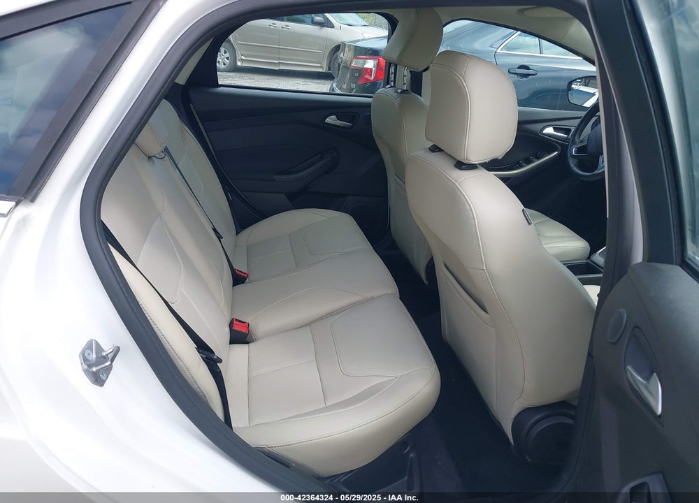 2018 FORD FOCUS VIN: 1FADP3J22JL314771