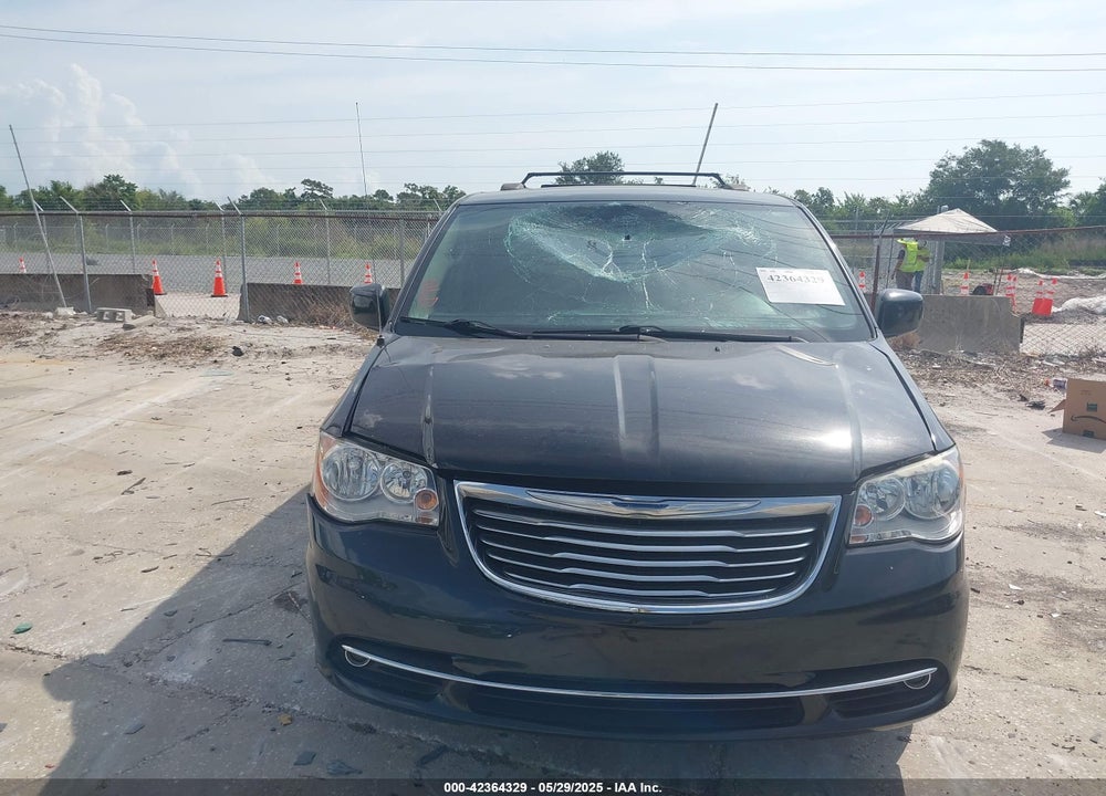 2016 CHRYSLER TOWN & COUNTRY VIN: 2C4RC1BGXGR230272