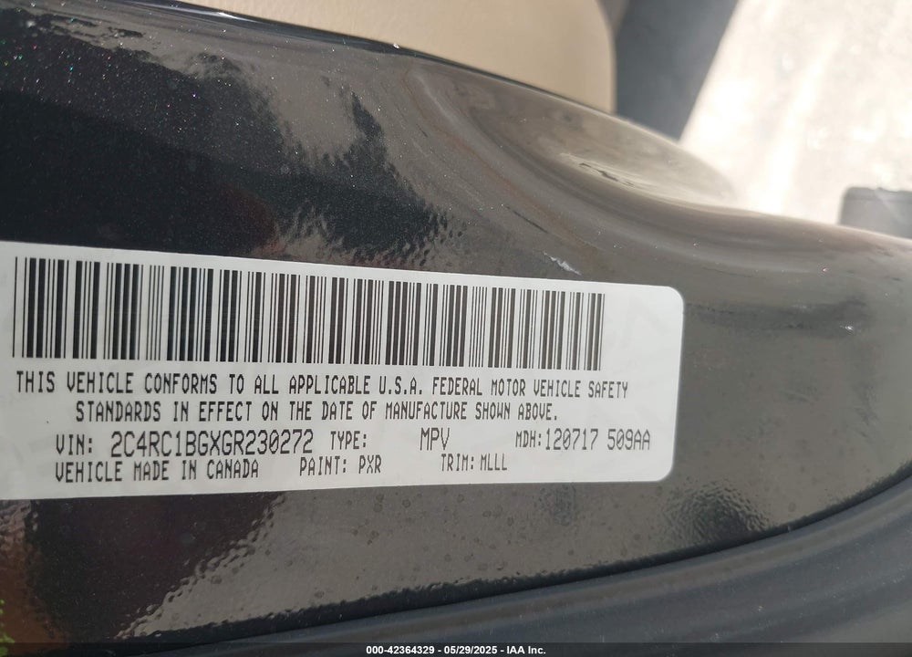 2016 CHRYSLER TOWN & COUNTRY VIN: 2C4RC1BGXGR230272