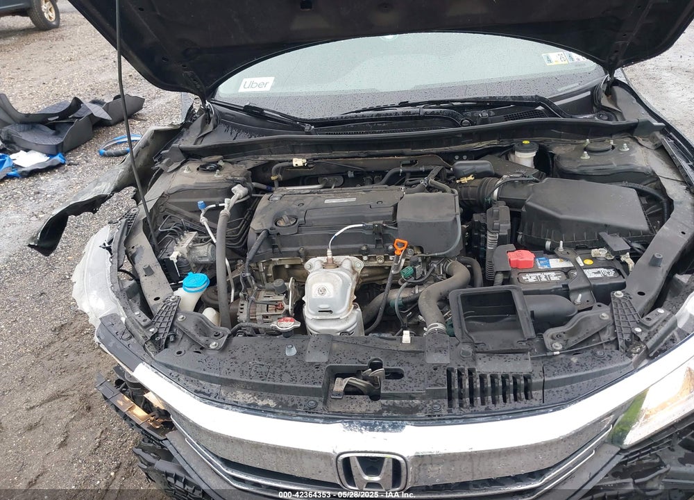 2016 HONDA ACCORD VIN: 1HGCR2F33GA217015