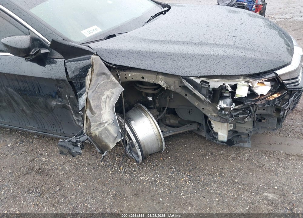 2016 HONDA ACCORD VIN: 1HGCR2F33GA217015