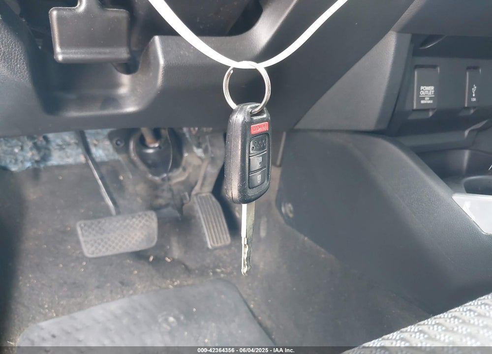 2018 HONDA FIT LX VIN: 3HGGK5H49JM728302