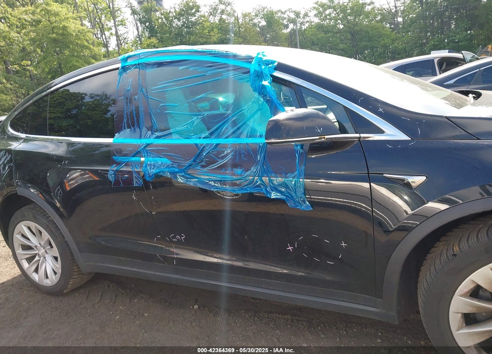 2017 TESLA MODEL X 100D/75D/90D VIN: 5YJXCBE26HF056758
