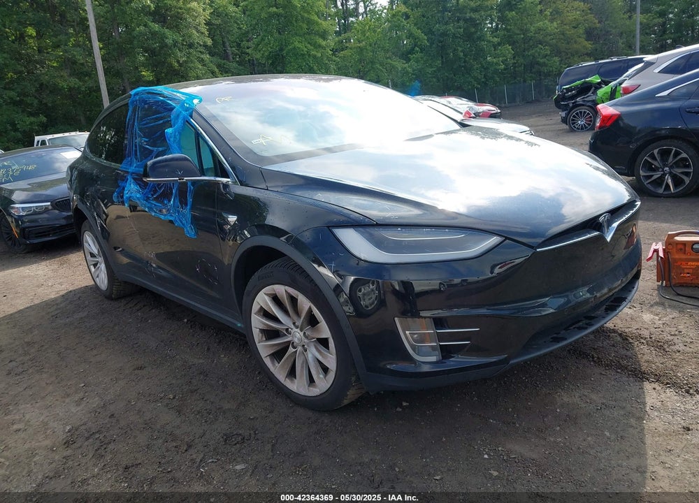2017 TESLA MODEL X 100D/75D/90D VIN: 5YJXCBE26HF056758