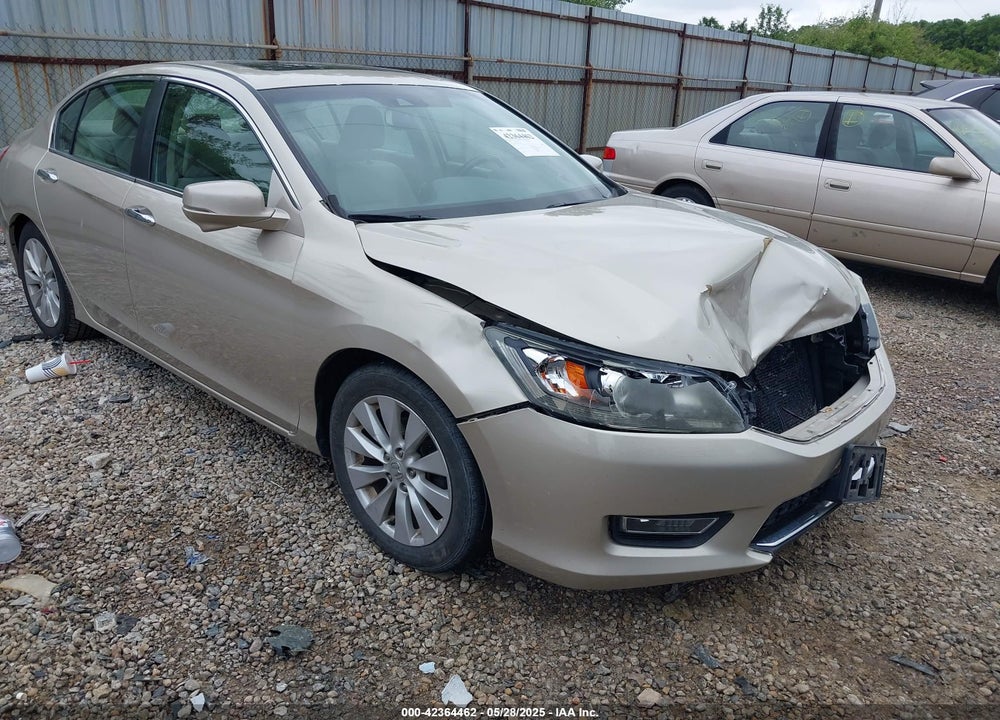 2013 HONDA ACCORD VIN: 1HGCR2F84DA194318