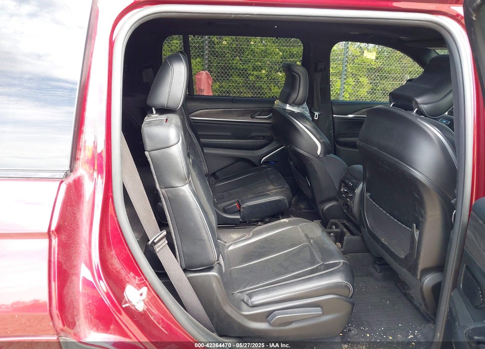 2021 JEEP GRAND CHEROKEE L VIN: 1C4RJKDG1M8181222