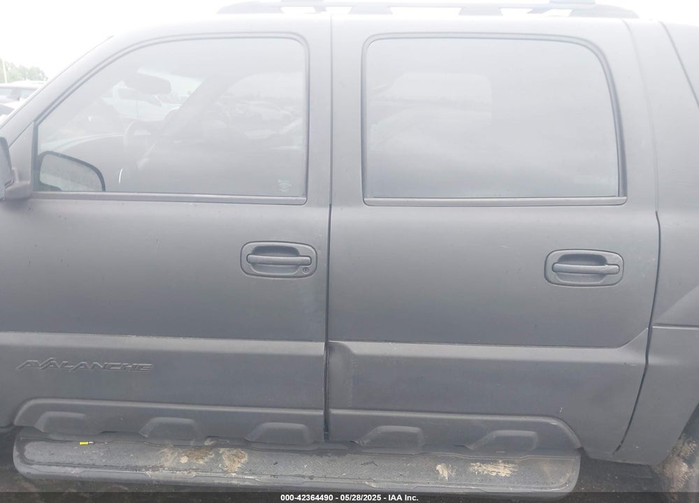 2002 CHEVROLET AVALANCHE K1500 VIN: 3GNEK13T92G133437