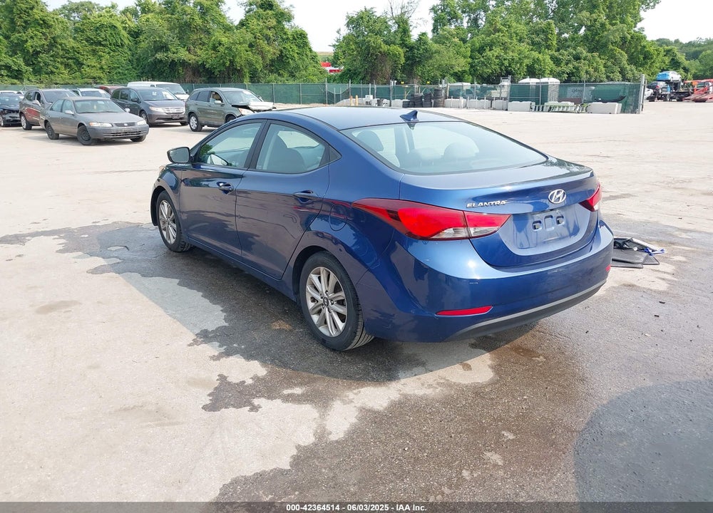 2015 HYUNDAI ELANTRA VIN: 5NPDH4AE9FH583692