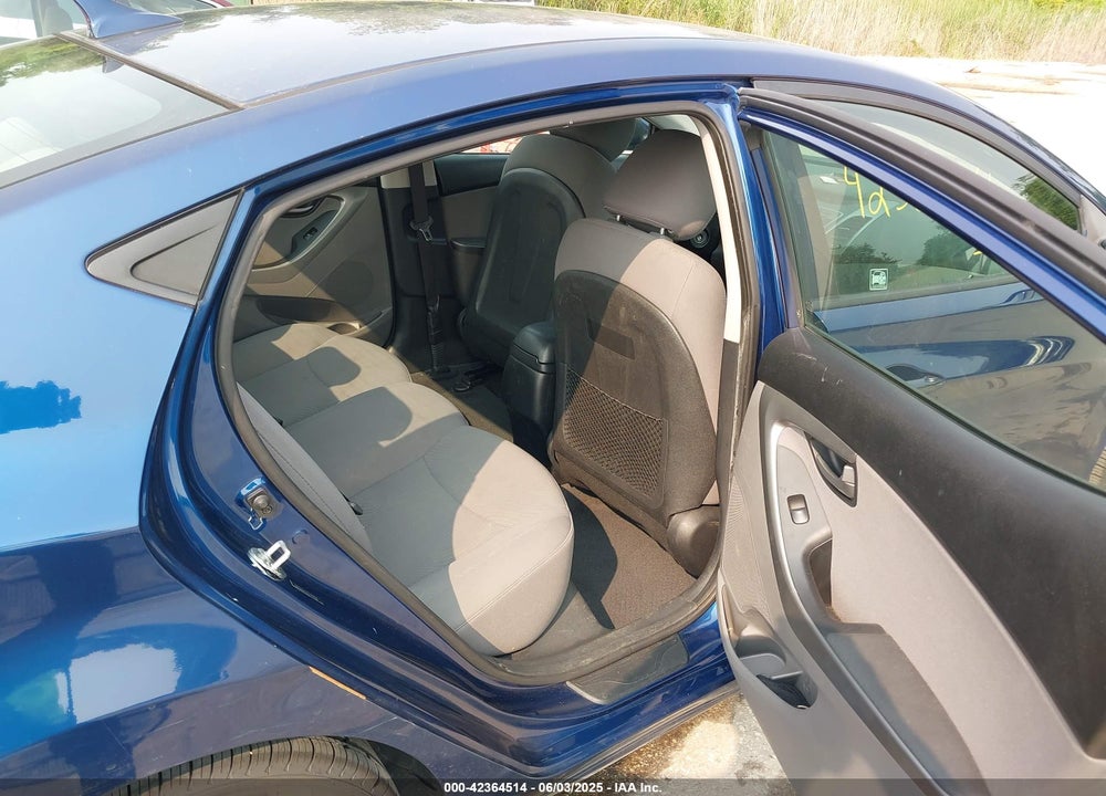 2015 HYUNDAI ELANTRA VIN: 5NPDH4AE9FH583692