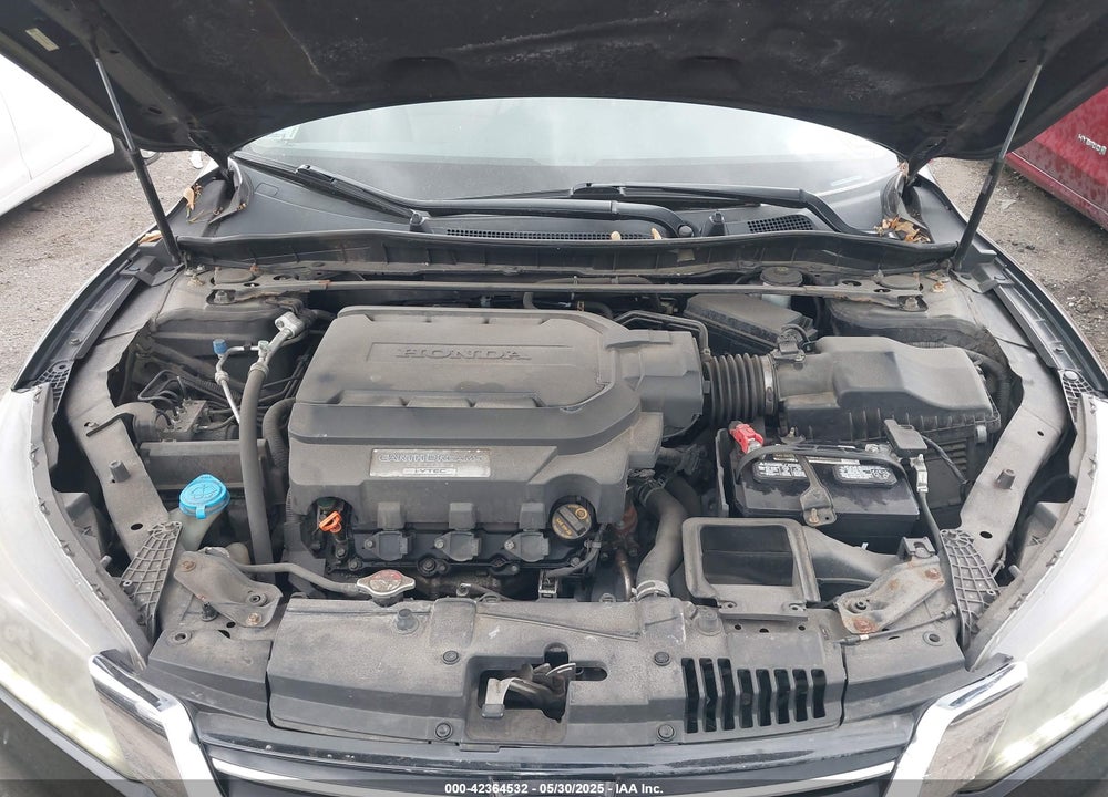 2013 HONDA ACCORD EX-L V-6 VIN: 1HGCR3F82DA041023