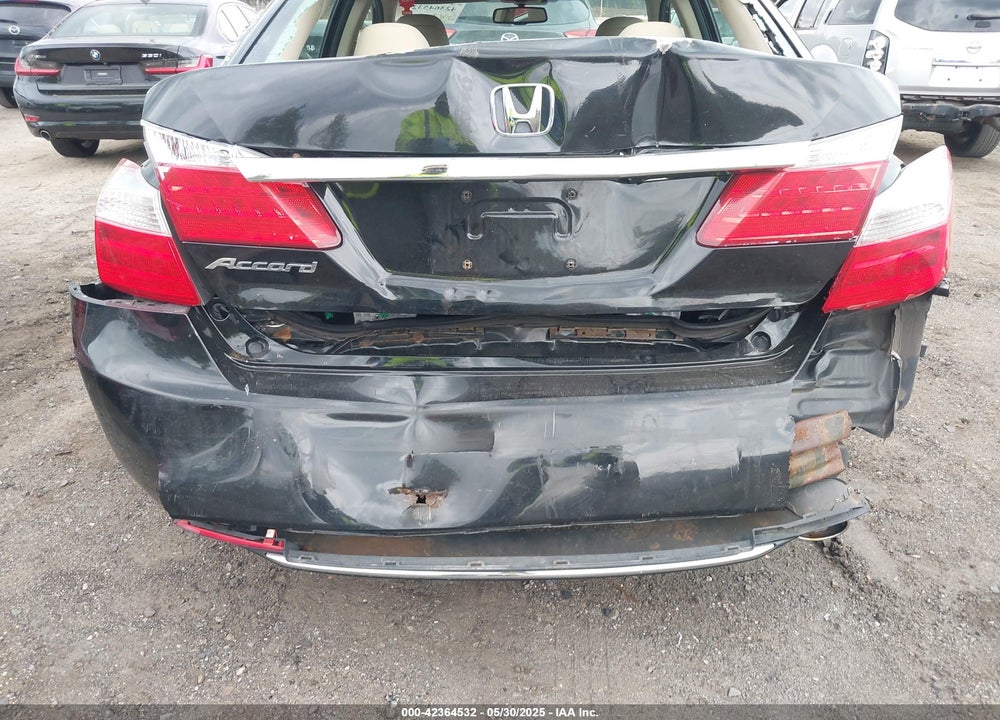 2013 HONDA ACCORD EX-L V-6 VIN: 1HGCR3F82DA041023