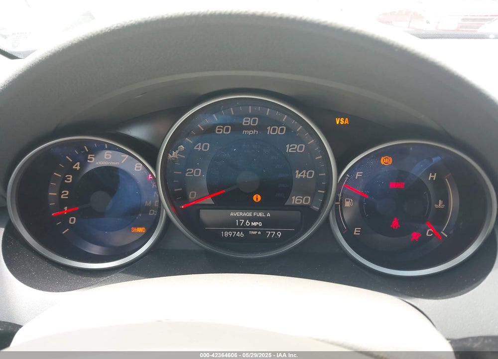 2006 ACURA RL VIN: JH4KB16576C002362