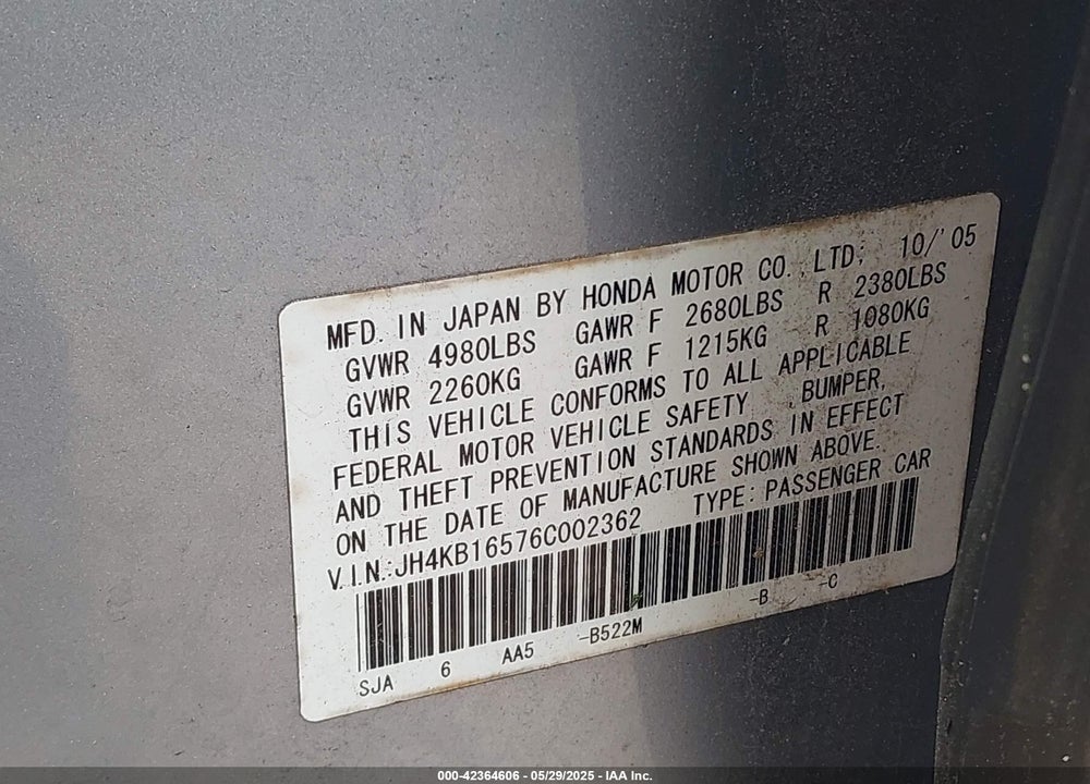 2006 ACURA RL VIN: JH4KB16576C002362