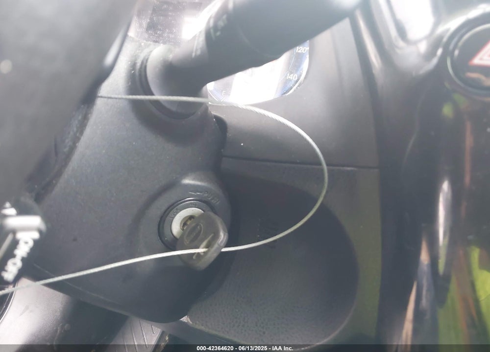 2017 TOYOTA COROLLA L/LE/XLE/SE/XSE VIN: 5YFBURHE3HP621235