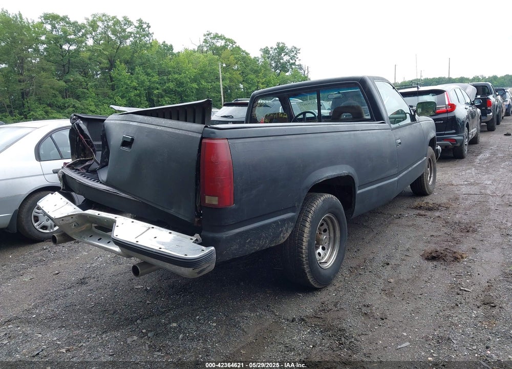 1988 GMC GMT-400 C1500 VIN: 1GTDC14H6JE505818