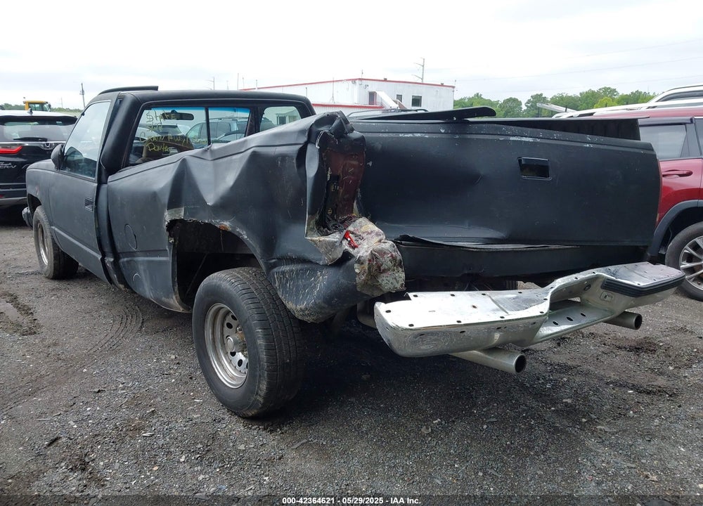 1988 GMC GMT-400 C1500 VIN: 1GTDC14H6JE505818