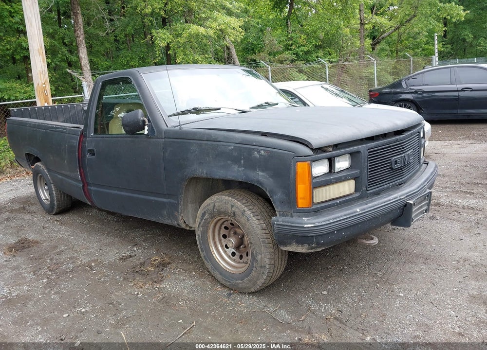 1988 GMC GMT-400 C1500 VIN: 1GTDC14H6JE505818