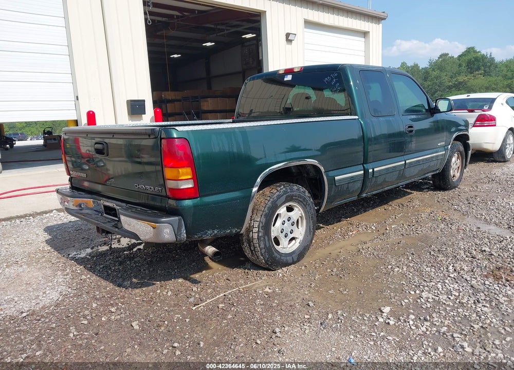 2002 CHEVROLET SILVERADO 1500 LS VIN: 2GCEC19V921198716