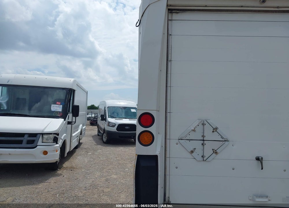 2013 ISUZU COMMERCIAL VAN VIN: JALB4T172D7W00296