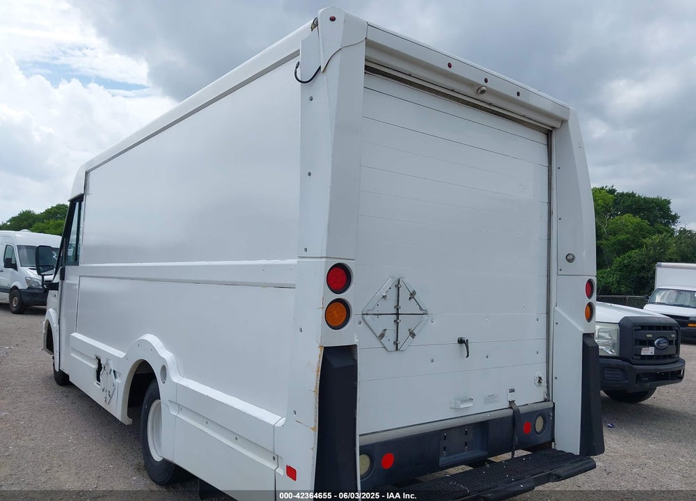 2013 ISUZU COMMERCIAL VAN VIN: JALB4T172D7W00296