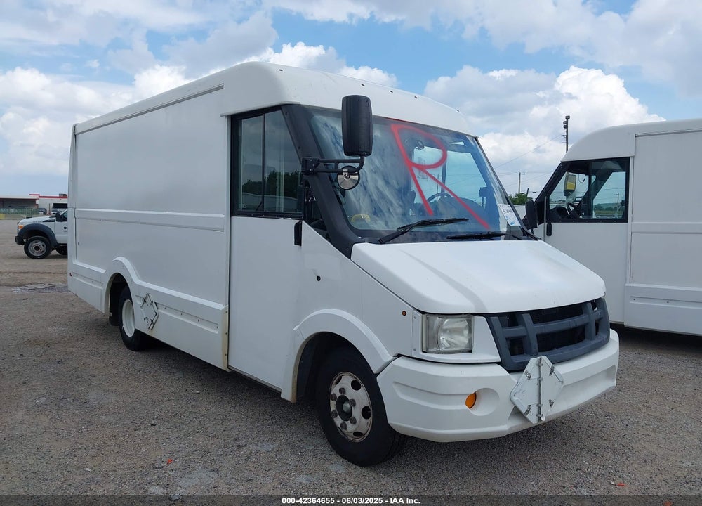 2013 ISUZU COMMERCIAL VAN VIN: JALB4T172D7W00296