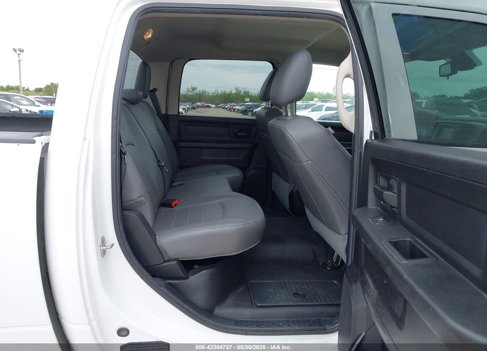2016 RAM 1500 VIN: 1C6RR6KM3GS311332