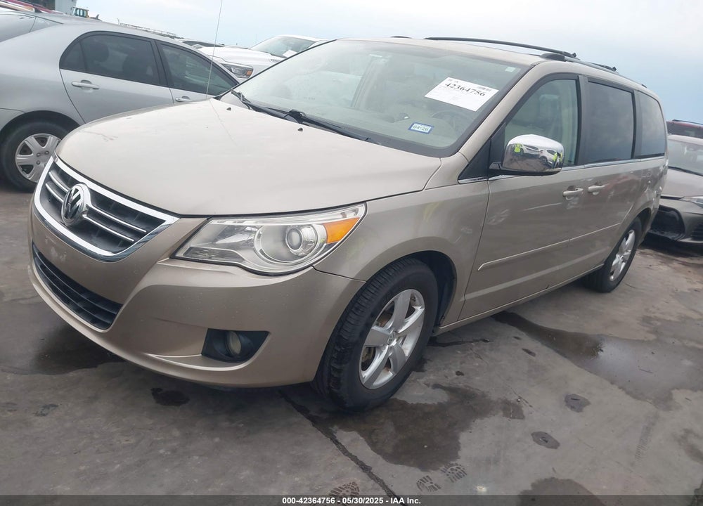 2009 VOLKSWAGEN ROUTAN SEL PREMIUM VIN: 2V8HW64X39R598832