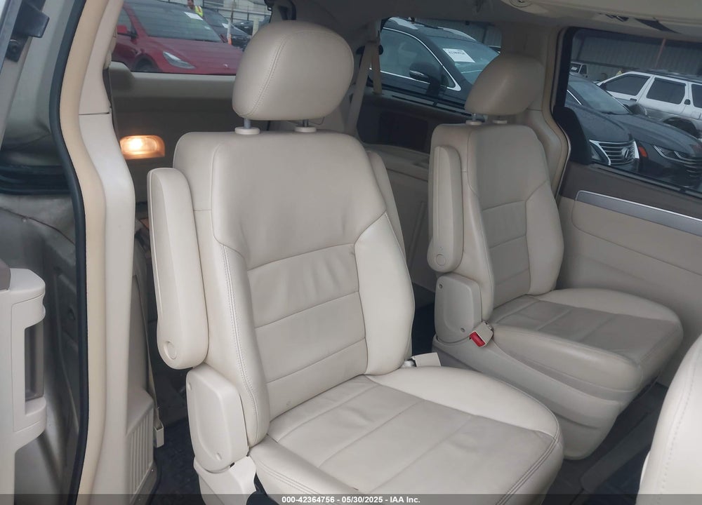 2009 VOLKSWAGEN ROUTAN SEL PREMIUM VIN: 2V8HW64X39R598832