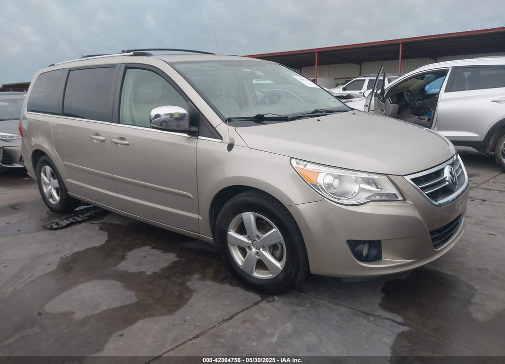 2009 VOLKSWAGEN ROUTAN SEL PREMIUM VIN: 2V8HW64X39R598832