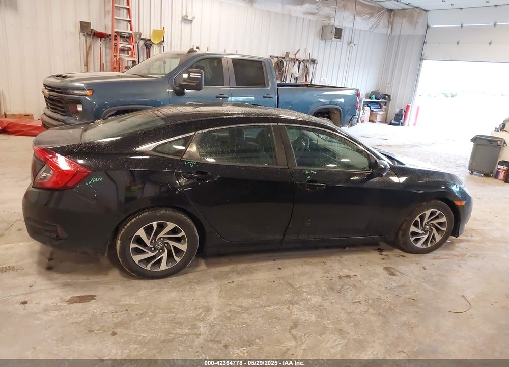2016 HONDA CIVIC VIN: 2HGFC2F81GH500833