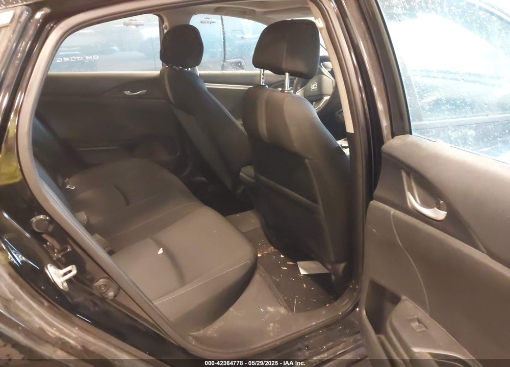 2016 HONDA CIVIC VIN: 2HGFC2F81GH500833