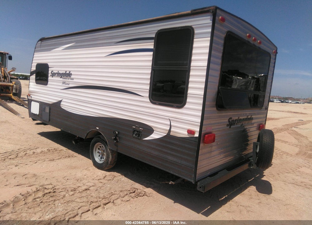 2016 KEY SUMMERLAND VIN: 4YDT1751XG3152930