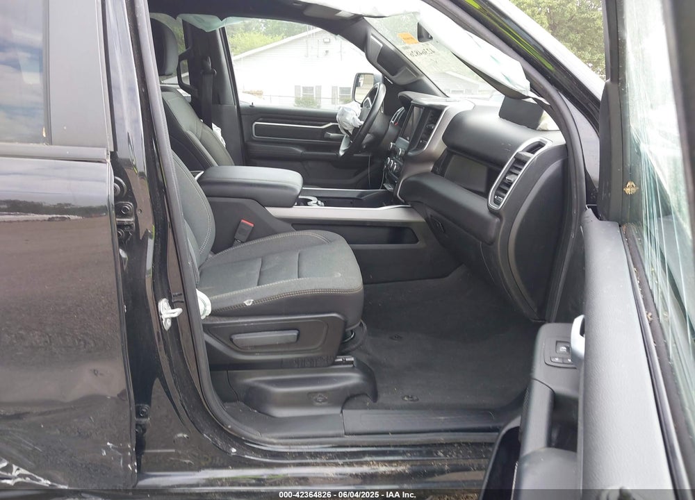 2022 RAM 1500 BIG HORN 4X4 5'7 BOX VIN: 1C6RRFFG9NN400564