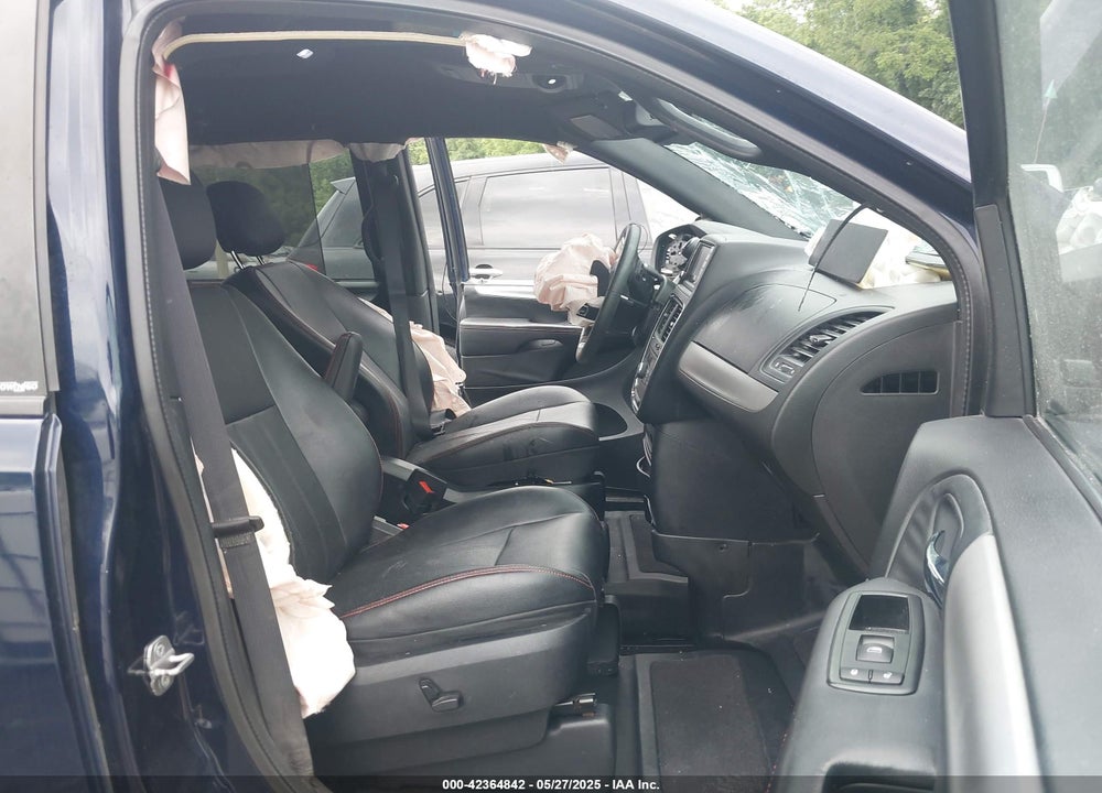 2014 DODGE GRAND CARAVAN R/T VIN: 2C4RDGEG2ER227214