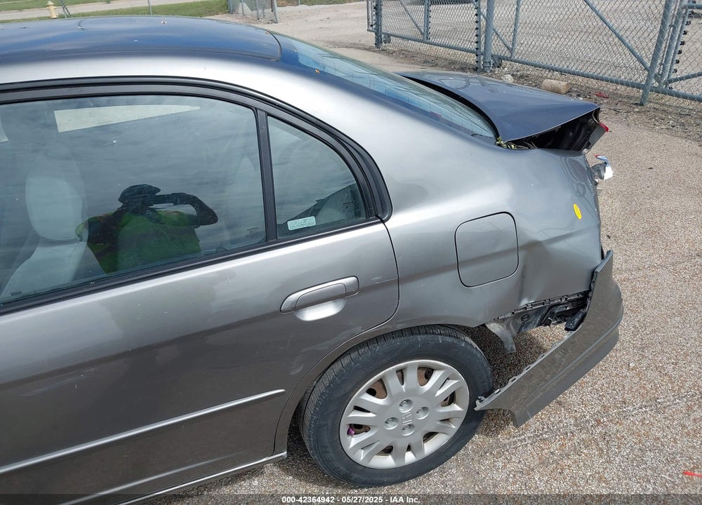 2005 HONDA CIVIC LX VIN: 2HGES16565H633938