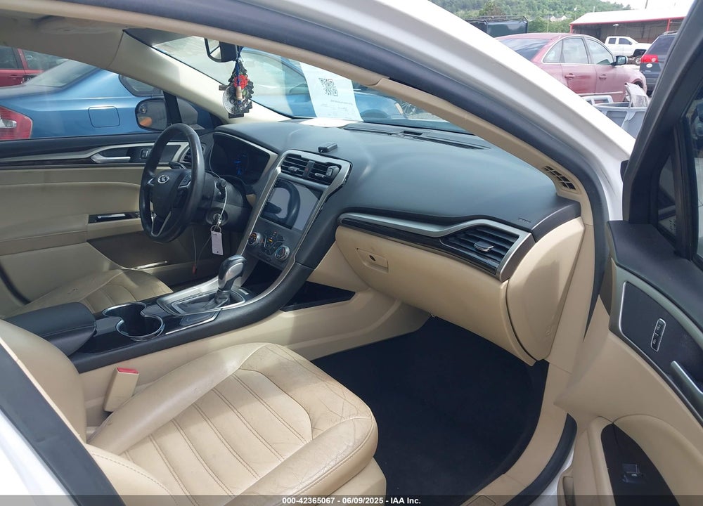 2016 FORD FUSION VIN: 1FA6P0HD5G5111420