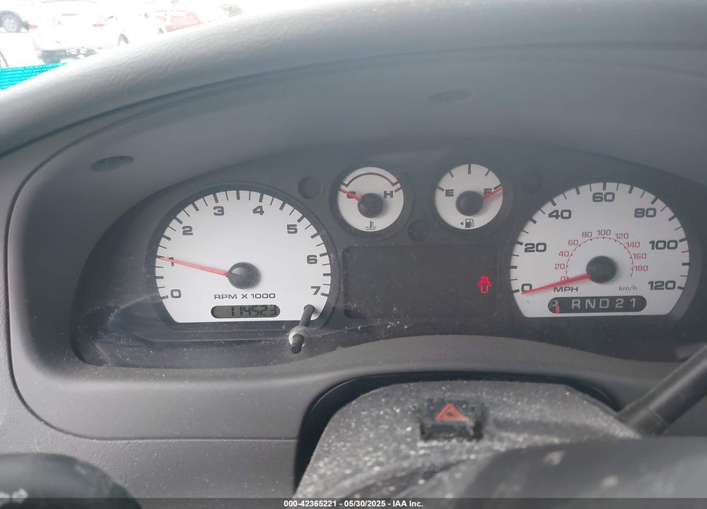 2011 FORD RANGER VIN: 1FTLR4FE0BPA77247