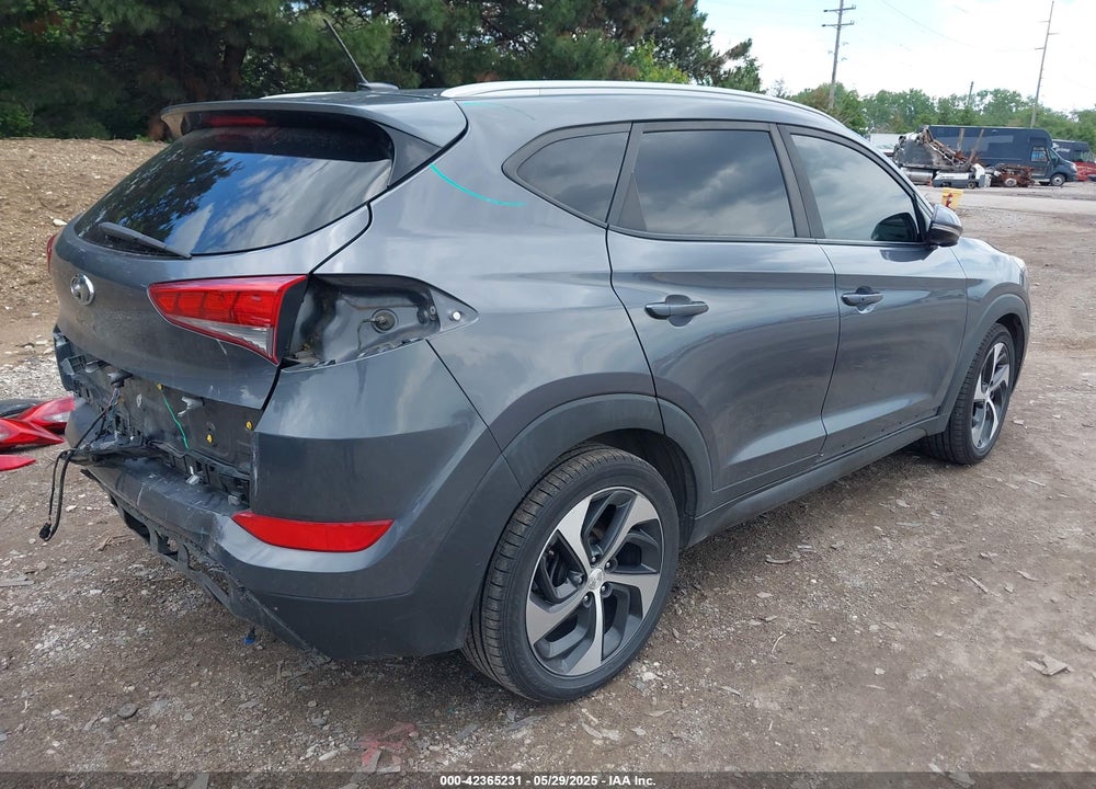 2016 HYUNDAI TUCSON SPORT VIN: KM8J3CA2XGU141668