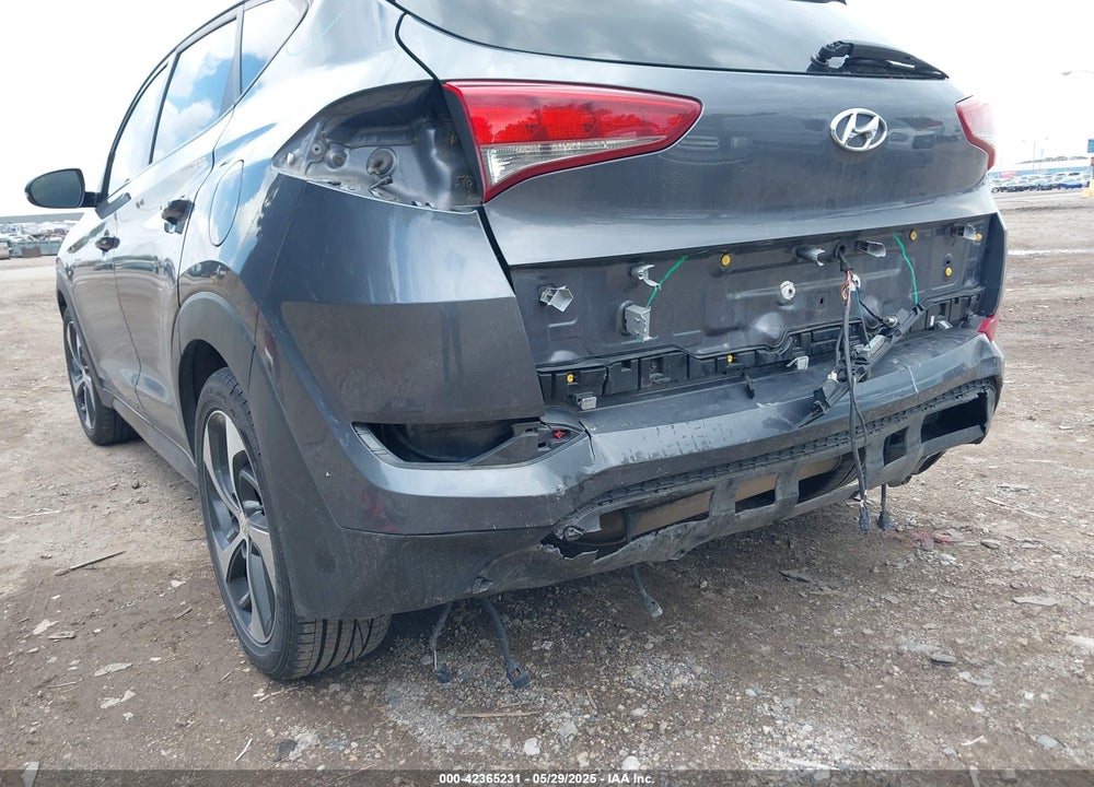 2016 HYUNDAI TUCSON SPORT VIN: KM8J3CA2XGU141668