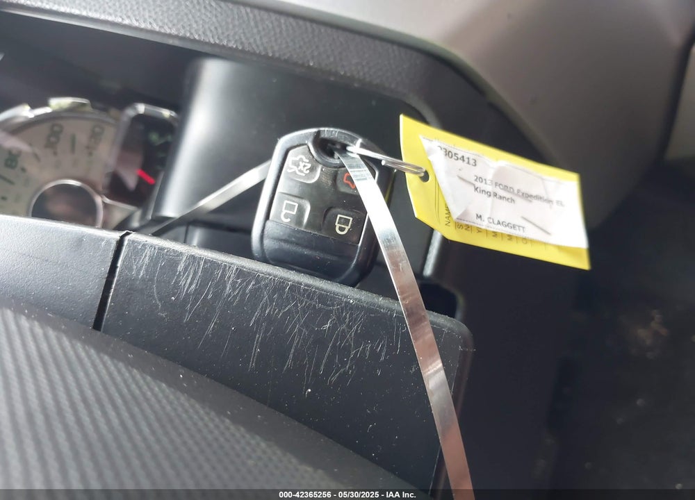 2013 FORD EXPEDITION KING RANCH VIN: 1FMJU1J5XDEF61142