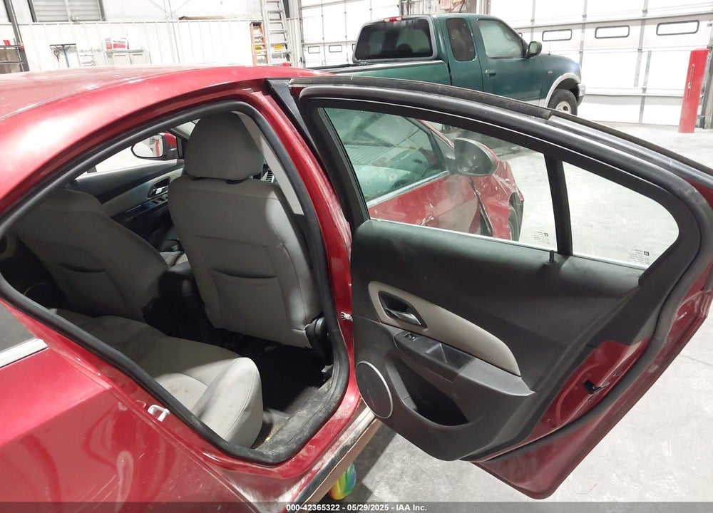 2011 CHEVROLET CRUZE VIN: 1G1PE5S94B7225887