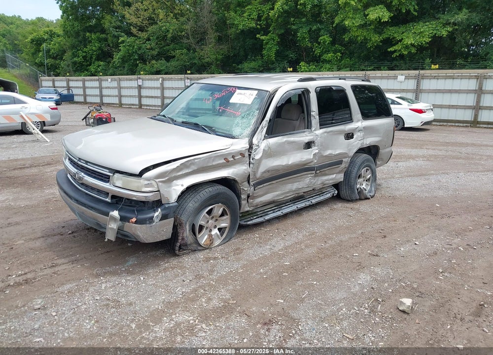 2004 CHEVROLET TAHOE LS VIN: 1GNEC13V74R240441