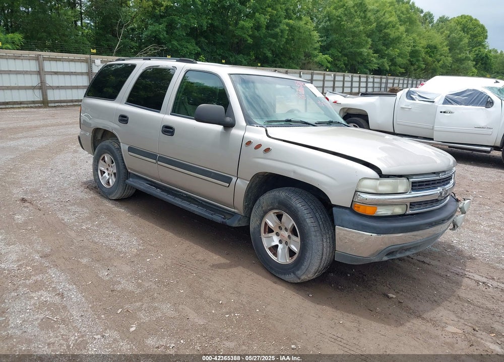 2004 CHEVROLET TAHOE LS VIN: 1GNEC13V74R240441