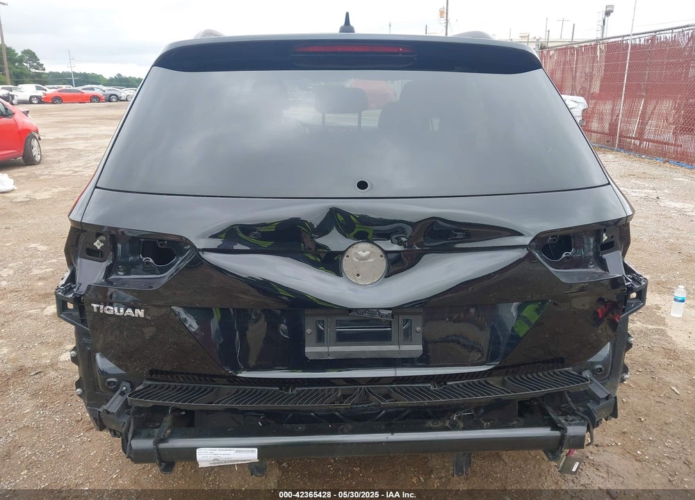 2020 VOLKSWAGEN TIGUAN VIN: 3VV1B7AX7LM102966