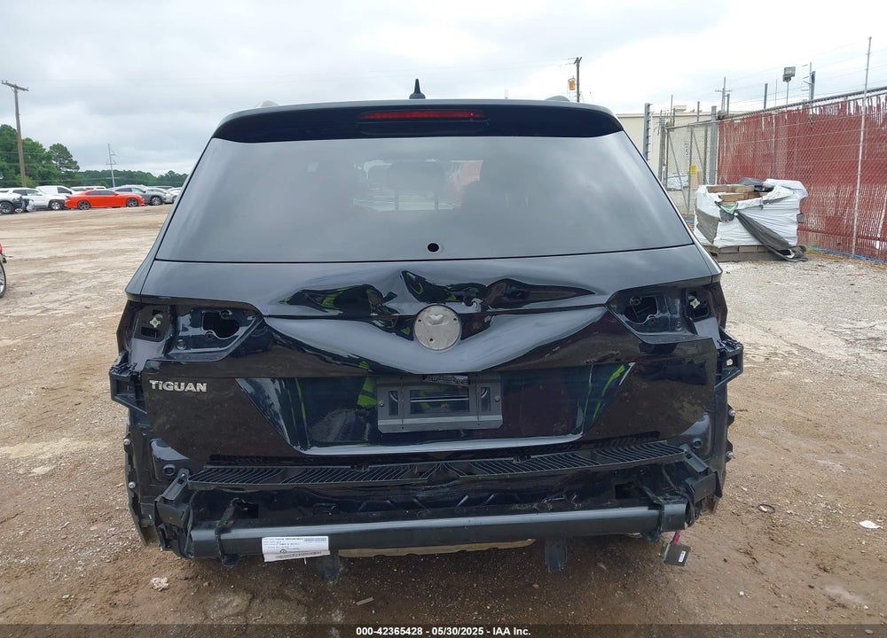 2020 VOLKSWAGEN TIGUAN VIN: 3VV1B7AX7LM102966