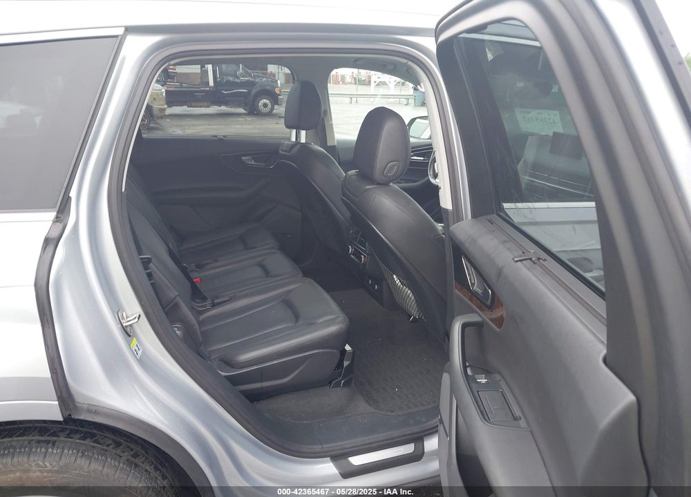 2018 AUDI Q7 VIN: WA1VAAF76JD022182