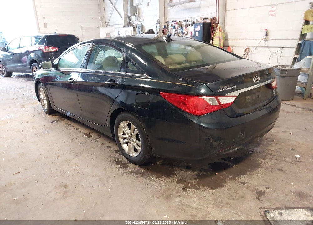 2013 HYUNDAI SONATA VIN: 5NPEB4AC9DH637350