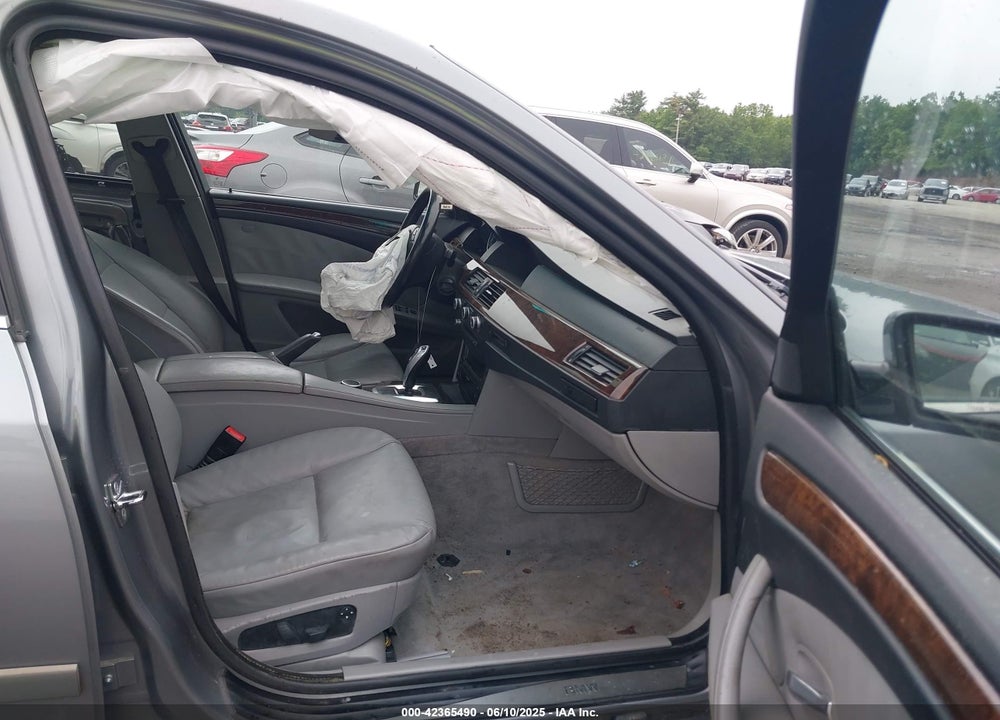 2008 BMW 528XI VIN: WBANV13598BZ47782