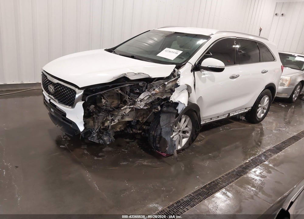 2018 KIA SORENTO VIN: 5XYPGDA30JG427023