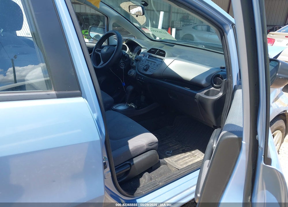 2009 HONDA FIT VIN: JHMGE88299C006653